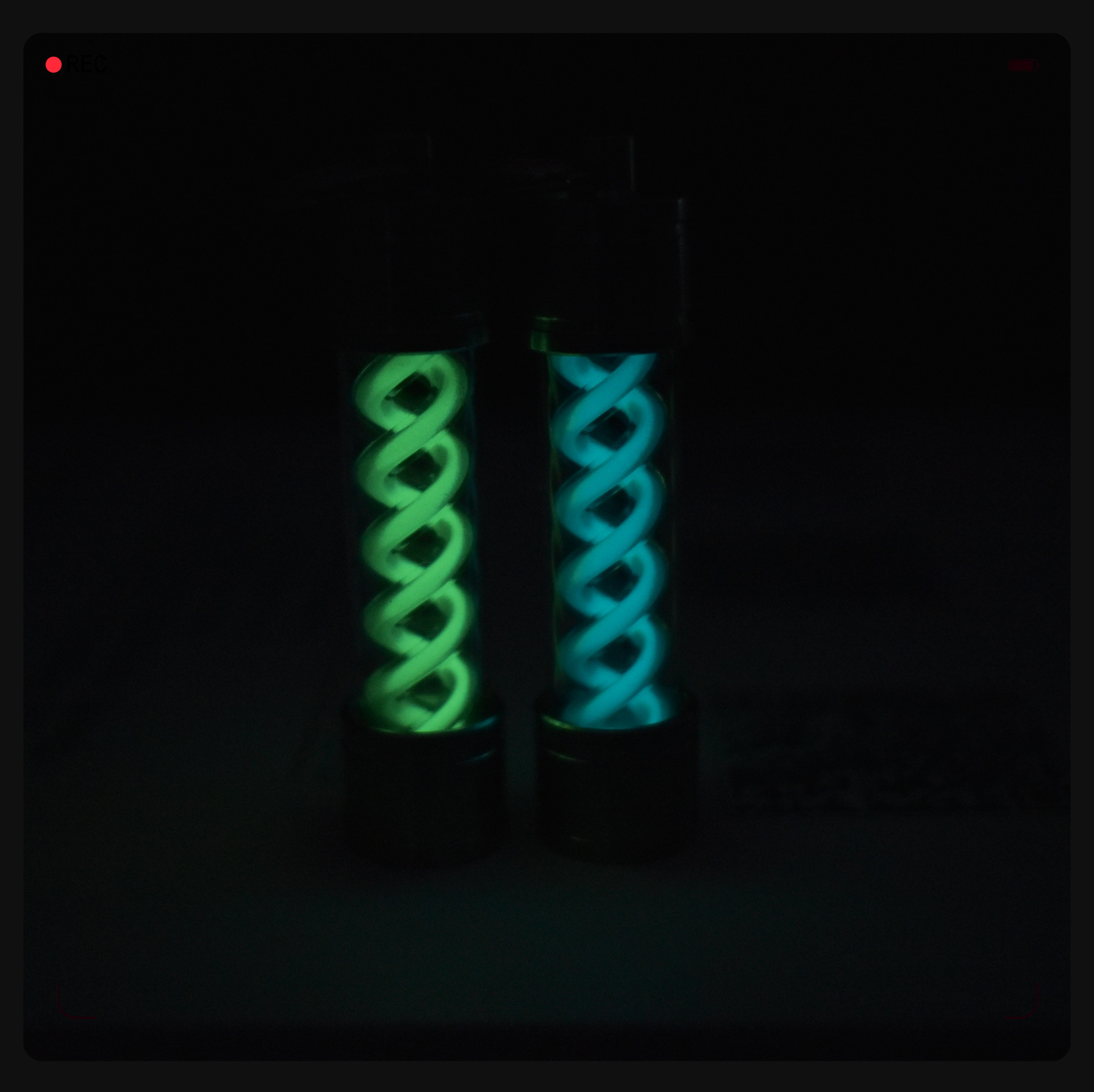 Tritium Gas Tube - EDCキーホルダー トリチウム不使用 生化学的および周囲モデル ナイトライトペンダント 発光ペンダント ステンレス鋼ガラス素材