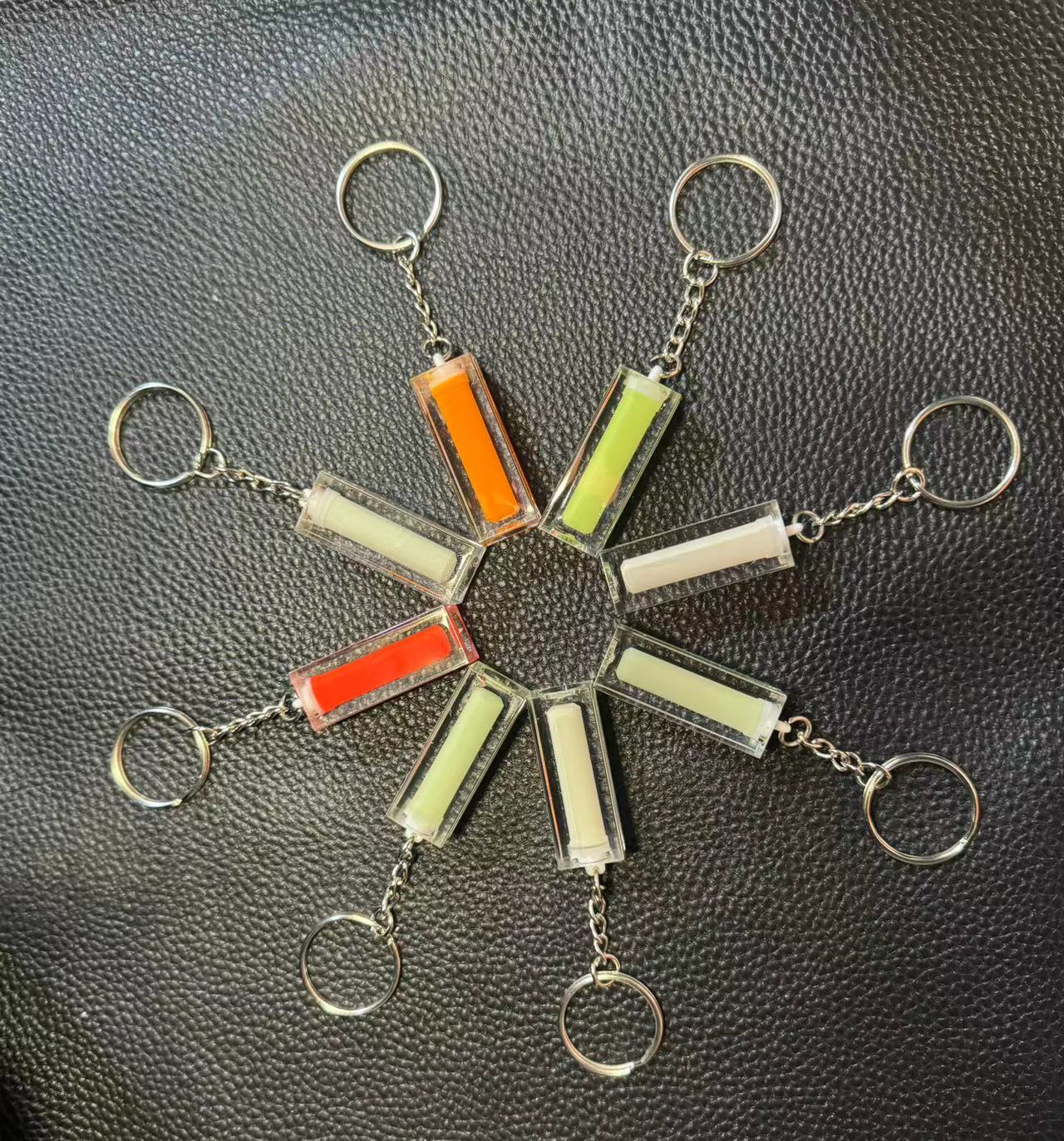 ナイトグローペンダントキーバッグ、無トリチウムガスパイプアク - Tritium Gas Tube のレビューと価格